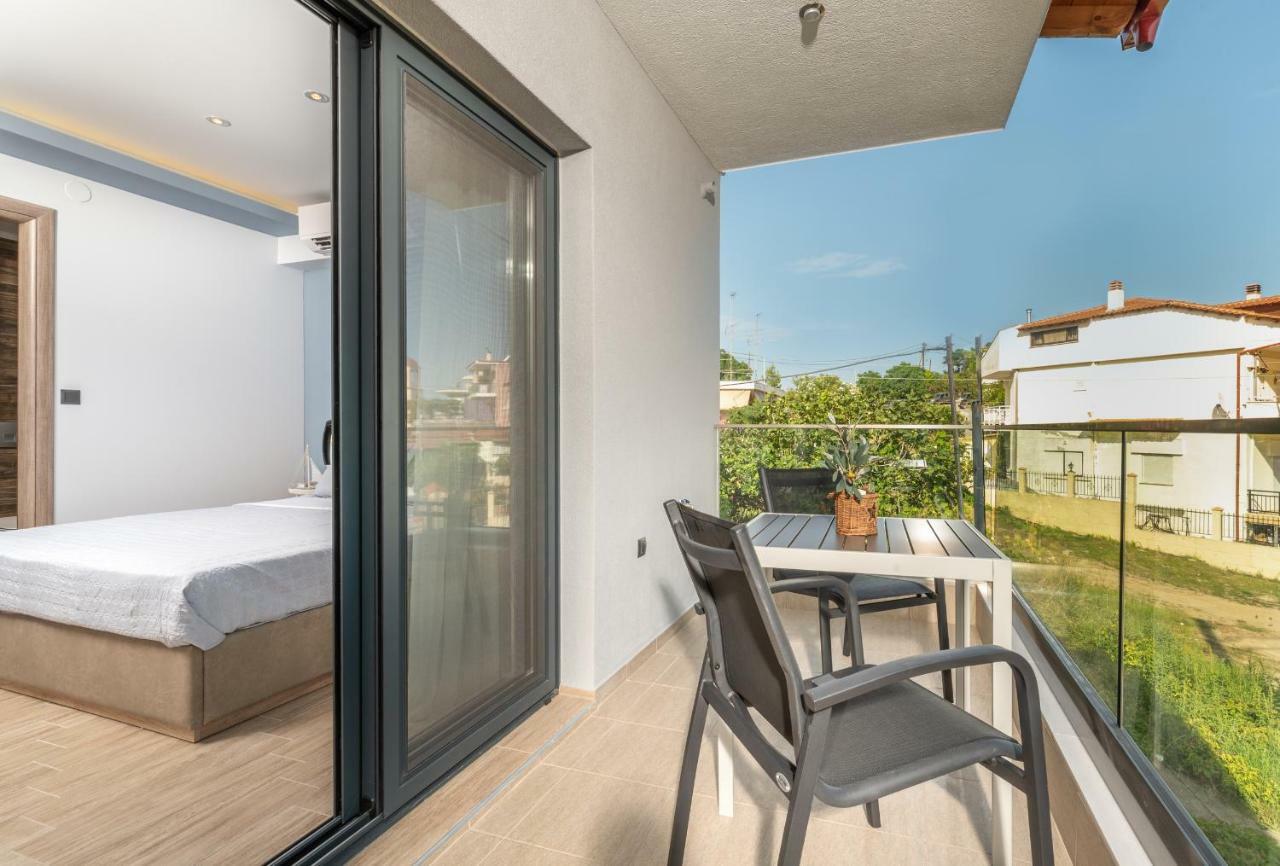 Oasis Apartment Сарти Екстериор снимка