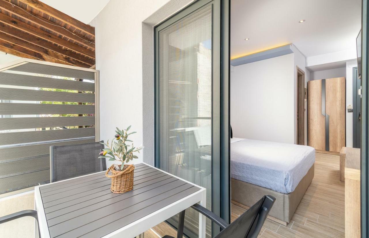 Oasis Apartment Сарти Екстериор снимка
